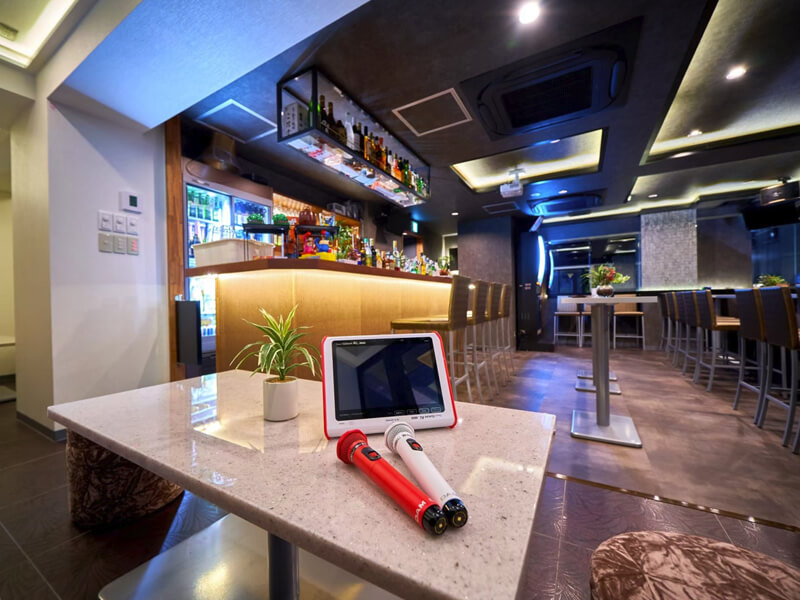 恵比寿 貸切 ラウンジ ROSE EBISU  - ローズ 恵比寿 - 【22：00～限定！最強2次会貸切プラン】 3H飲み放題＆スナック盛・デザート付！ 6,500円 ⇒ 6,000円！スパークリングワインボトルで乾杯！カラオケ＆ダーツ付