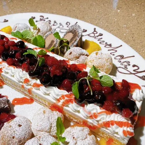 恵比寿 貸切 ラウンジ ROSE EBISU  - ローズ 恵比寿のオプションメニュー - メッセージケーキ